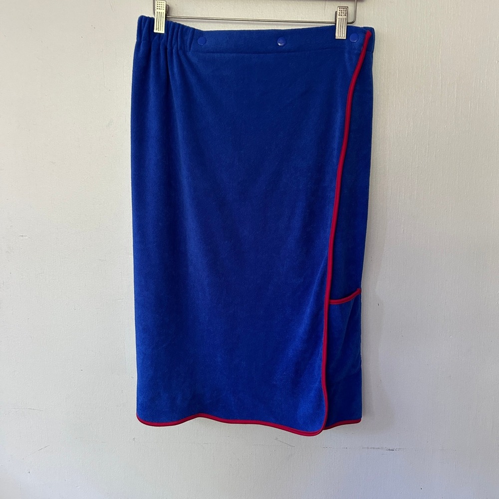 Buckley Towel Wrap Women M/L Blue Red Trim Snap Closure Spa Loungewear Retro